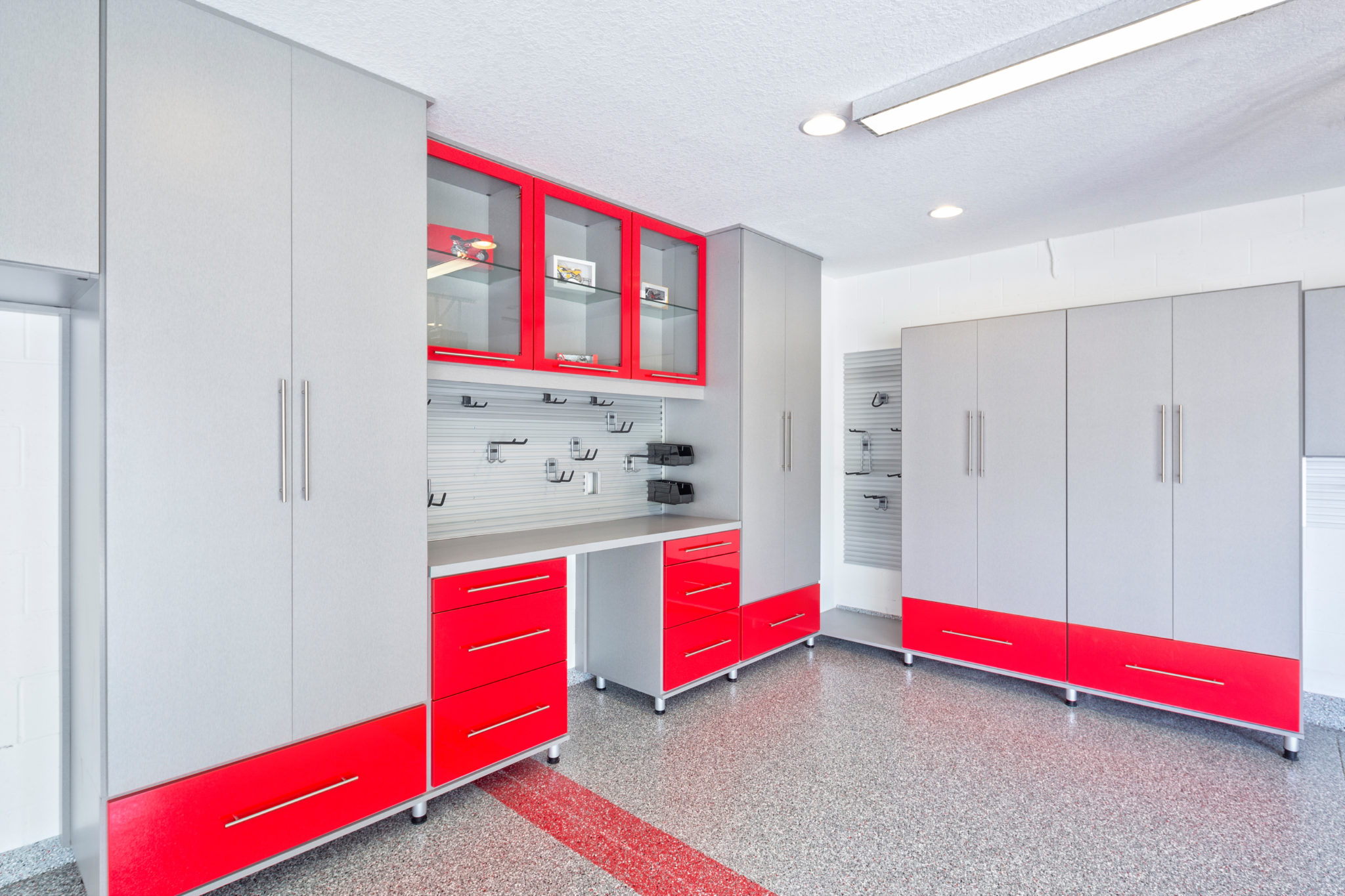 Garage with powder coating on the drawers and shelves